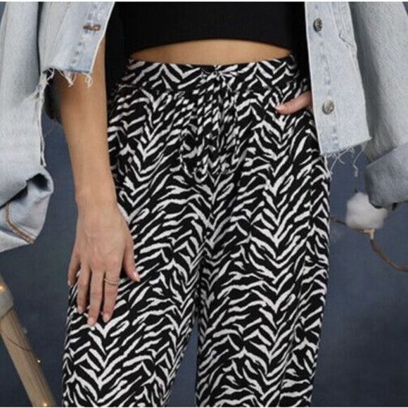 Nixexis Plus Size Pocketed Elastic Waist Draw/Stri Banded Stretch Pants Size 1XL - Picture 4 of 4